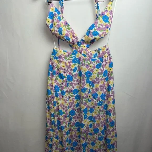 Floral Maxi Dress - Picture 6 of 14